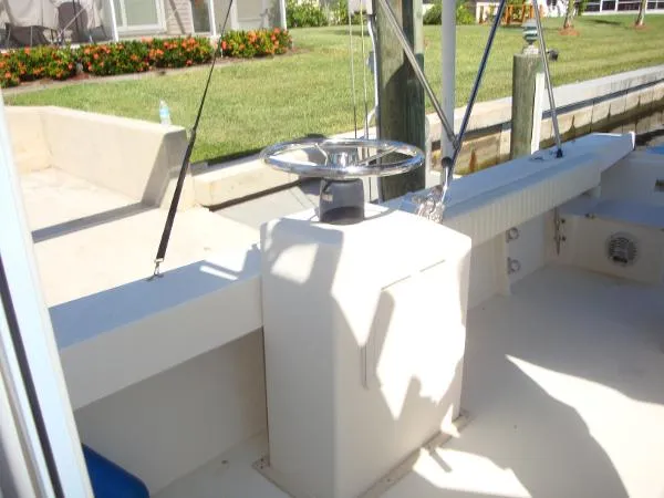 Slide: The Image of Parker Marine 2520 XL Sport Cabin 2005 - 3