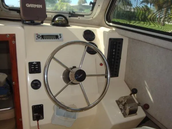 Slide: The Image of Parker Marine 2520 XL Sport Cabin 2005 - 4