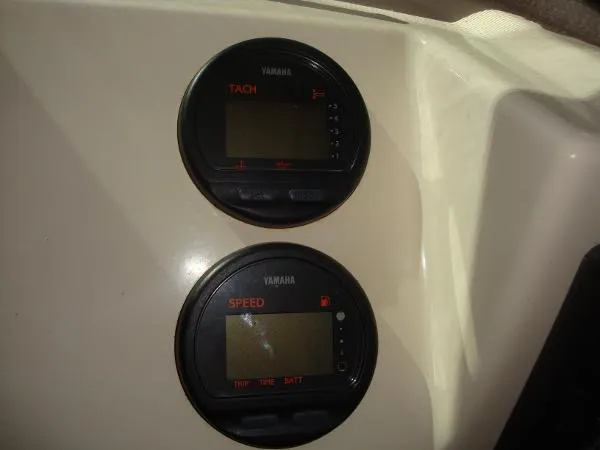 Slide: The Image of Parker Marine 2520 XL Sport Cabin 2005 - 5