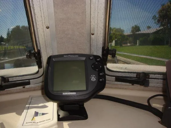 Slide: The Image of Parker Marine 2520 XL Sport Cabin 2005 - 9