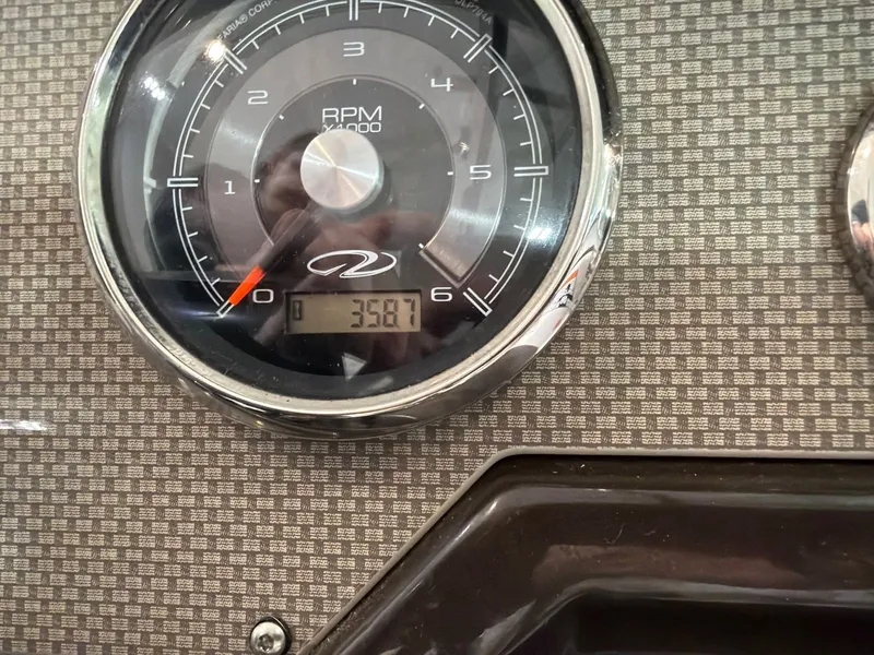 Slide: The Image of Regal 28 Express 2014 - 26