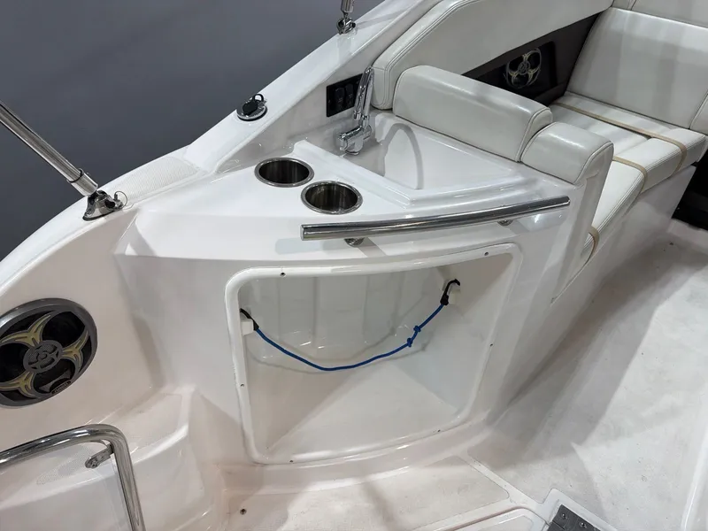 Slide: The Image of Regal 28 Express 2014 - 9