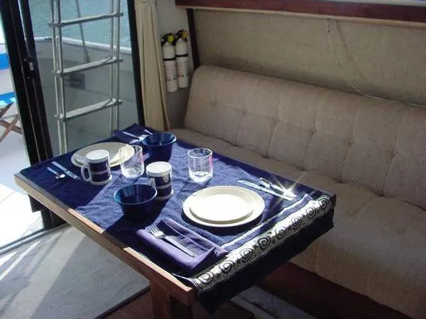 Slide: The Image of Mainship I Trawler 1982 - 2