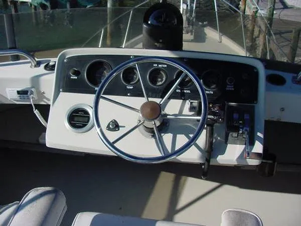 Slide: The Image of Mainship I Trawler 1982 - 5