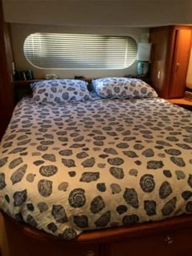 Slide: The Image of Silverton Motor Yacht 2003 - 6