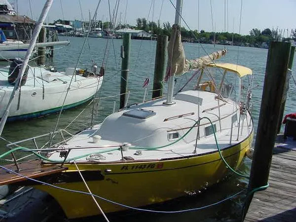 Slide: The Image of Bayfield Sloop 1979 - 5