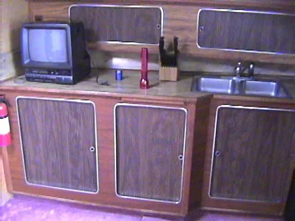 Slide: The Image of Sea Ray Express Cruiser 1981 - 3