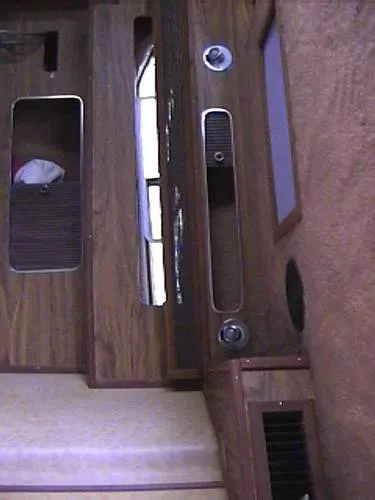 Slide: The Image of Sea Ray Express Cruiser 1981 - 8