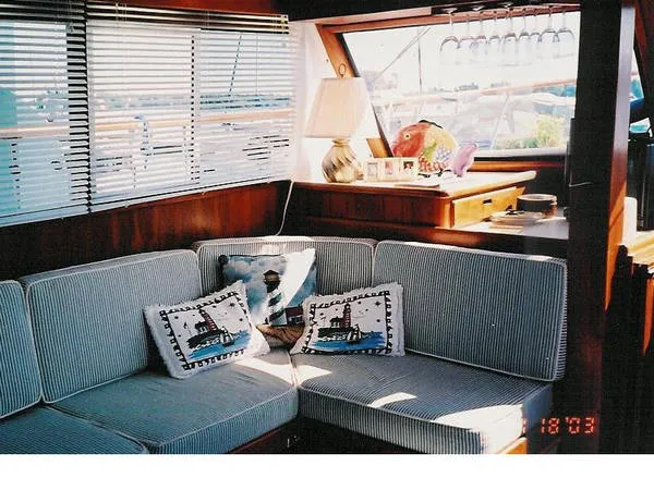 Slide: The Image of Californian 38 Motoryacht 1983 - 4