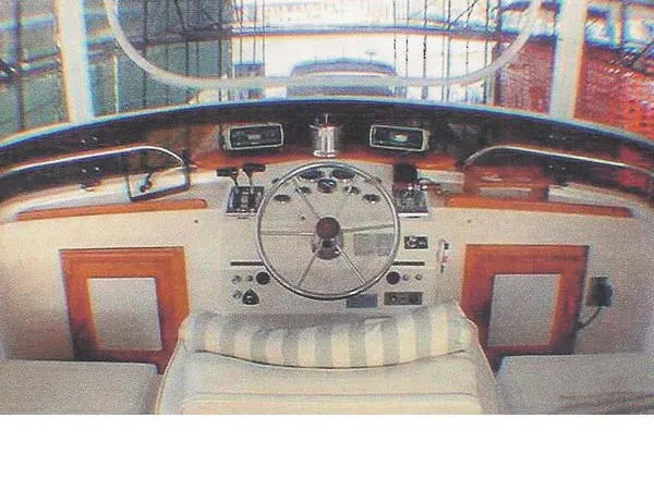 Slide: The Image of Californian 38 Motoryacht 1983 - 5