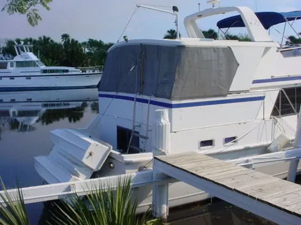 Slide: The Image of Present Cockpit Motoryacht 1986 - 1