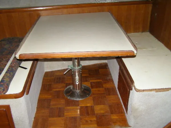Slide: The Image of Present Cockpit Motoryacht 1986 - 3