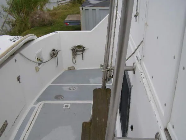 Slide: The Image of Present Cockpit Motoryacht 1986 - 5