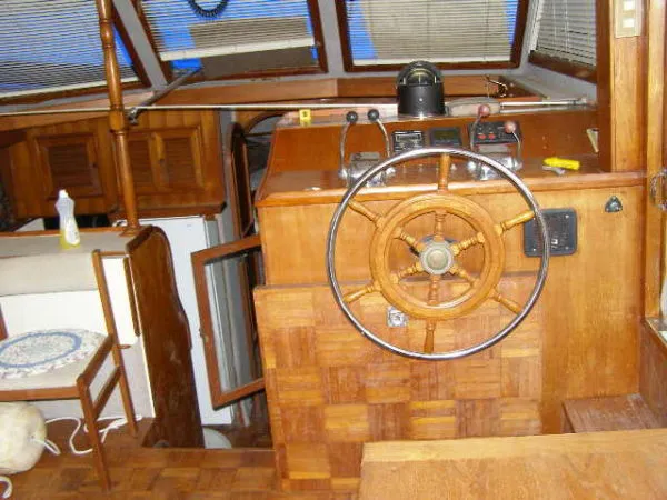 Slide: The Image of Present Cockpit Motoryacht 1986 - 9