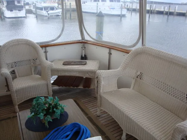 Slide: The Image of Marine Trader Tradewinds Sundeck 1988 - 1