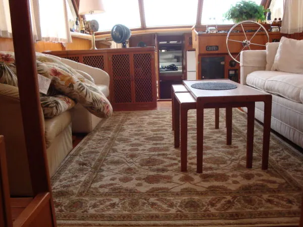 Slide: The Image of Marine Trader Tradewinds Sundeck 1988 - 5