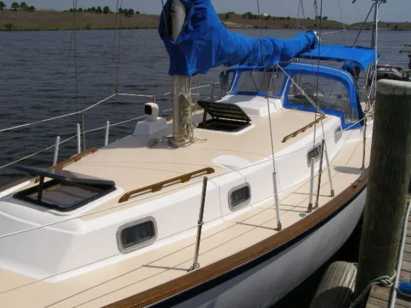 Slide: The Image of Pearson 365 Sloop 1976 - 2