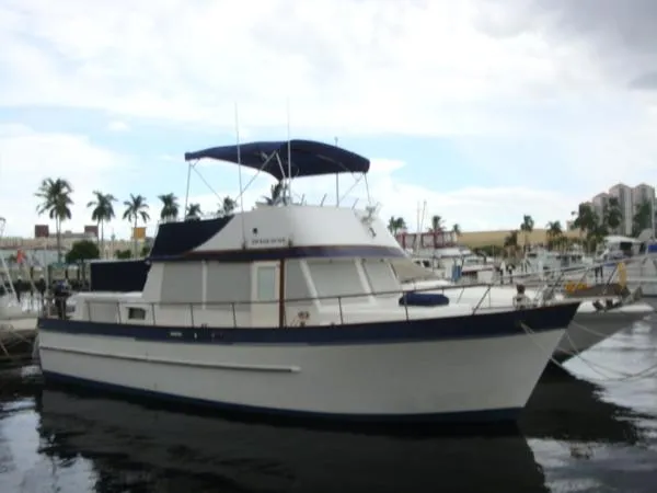 Slide: The Image of Marine Trader Double Cabin 1982 - 1