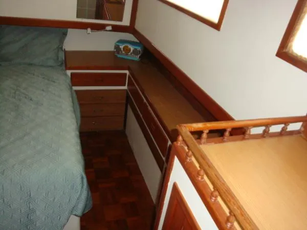 Slide: The Image of Marine Trader Double Cabin 1982 - 11