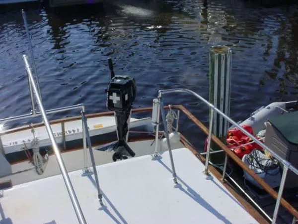 Slide: The Image of Marine Trader Double Cabin 1982 - 4