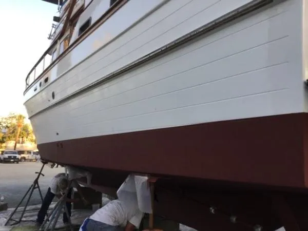 Slide: The Image of Marine Trader Sundeck 1984 - 2