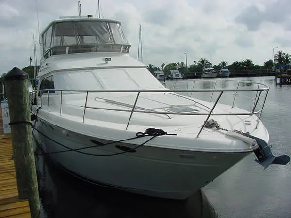 Slide: The Image of Sea Ray SEDAN BRIDGE 1998 - 1