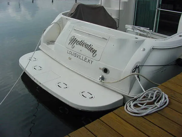 Slide: The Image of Sea Ray SEDAN BRIDGE 1998 - 2