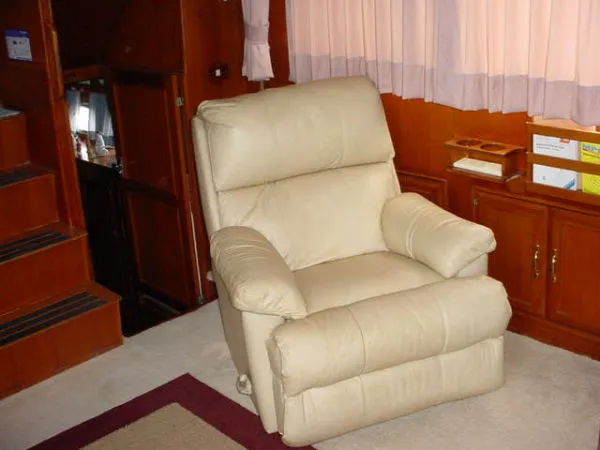 Slide: The Image of Golden Star Sundeck Motor Yacht 1987 - 9