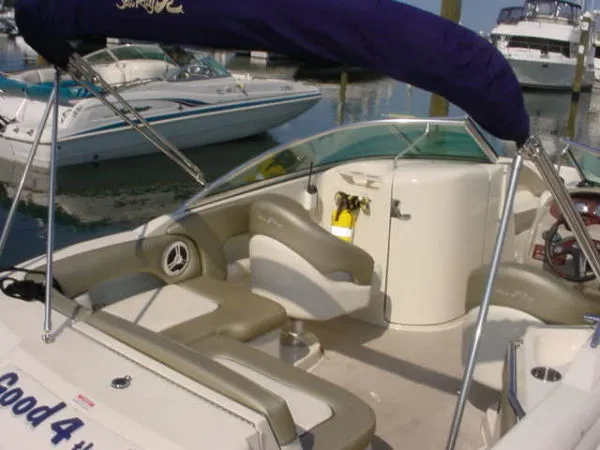 Slide: The Image of Sea Ray 220 Sundeck 2006 - 2