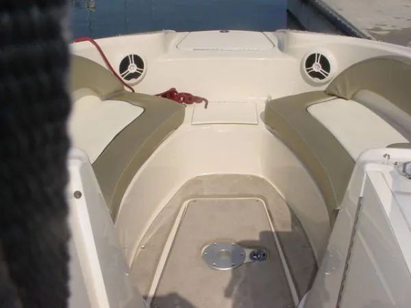 Slide: The Image of Sea Ray 220 Sundeck 2006 - 3