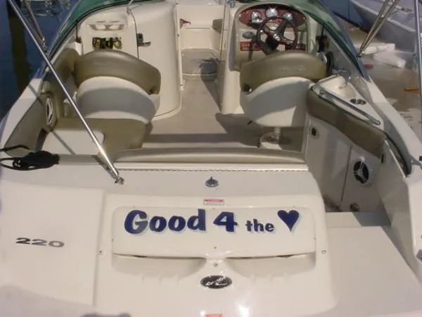 Slide: The Image of Sea Ray 220 Sundeck 2006 - 5