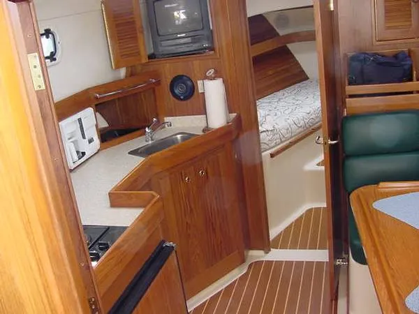 Slide: The Image of Mainship Pilot Express 2000 - 3
