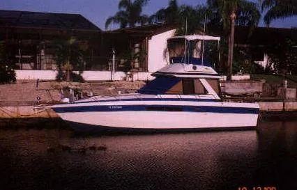 Slide: The Image of Chris-Craft 333 Commander 1984 - 0