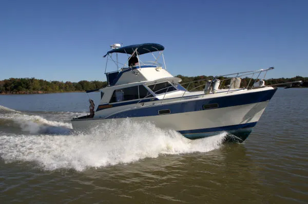 Slide: The Image of Chris-Craft Commander Sports Cruiser 1973 - 11