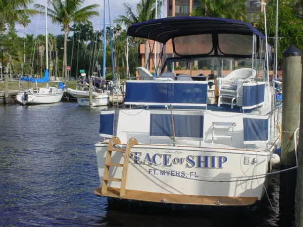 Slide: The Image of Chris-Craft Catalina 1976 - 10