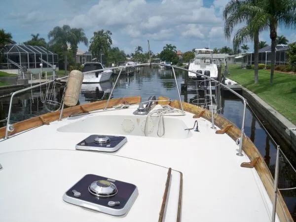 Slide: The Image of Covey Island Motorcruiser 1998 - 3