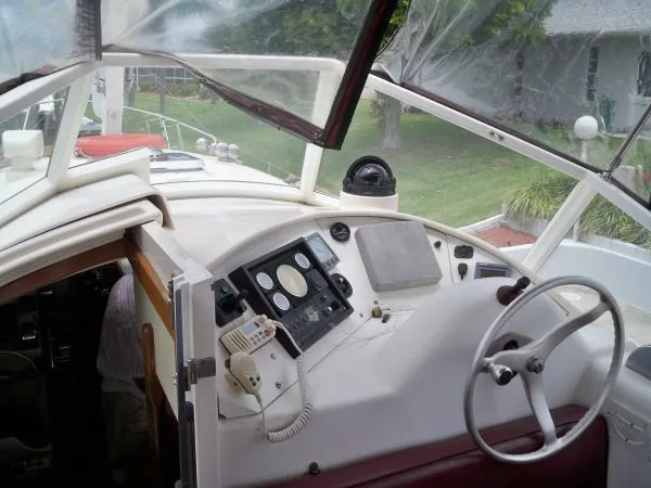 Slide: The Image of Covey Island Motorcruiser 1998 - 4