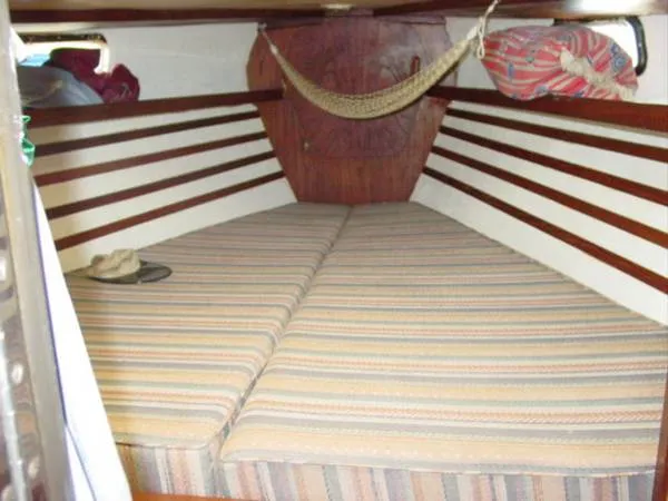 Slide: The Image of Morgan Out Island Ketch MK II 1977 - 3