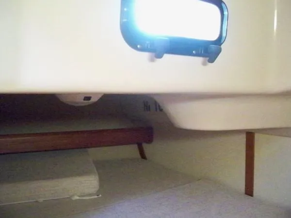 Slide: The Image of Hunter Sloop 1993 - 5
