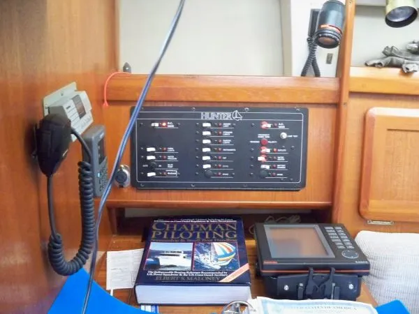Slide: The Image of Hunter Sloop 1993 - 9