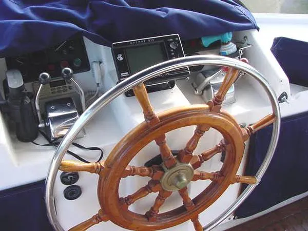 Slide: The Image of Oceania Motor Yacht 1986 - 1