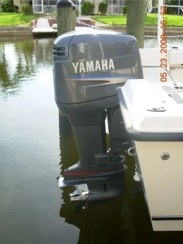 Slide: The Image of Sea Hunt Triton 202 2004 - 8