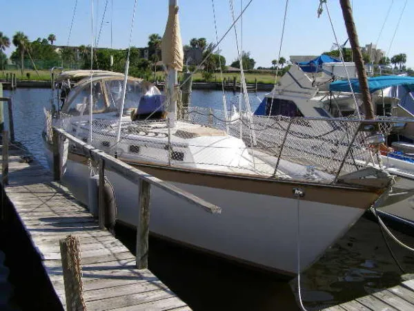 Slide: The Image of Endeavour Sloop 1978 - 0