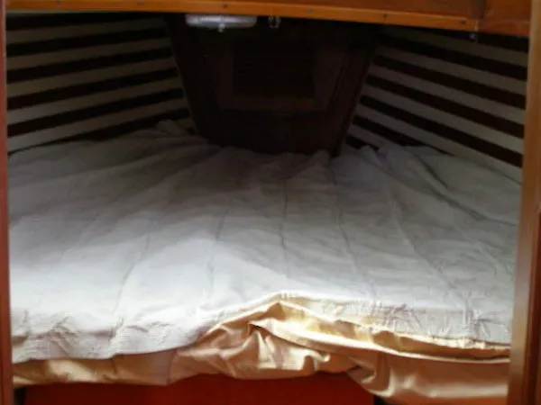 Slide: The Image of Endeavour Sloop 1978 - 5