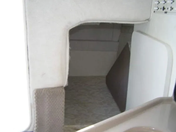 Slide: The Image of Glastron 249 2002 - 3