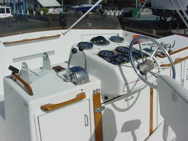 Slide: The Image of Ocean Yachts Trawler Motor Yacht 1980 - 4