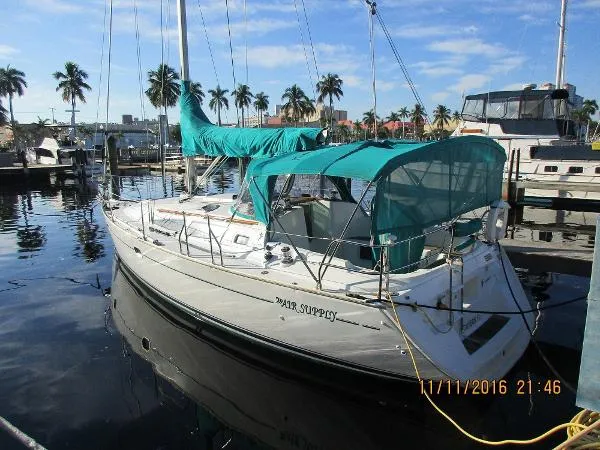 Slide: The Image of Jeanneau Sun Odyssey 35 2004 - 1