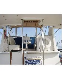 Slide: The Image of Californian Motor Yacht w/Cockpit 1987 - 1
