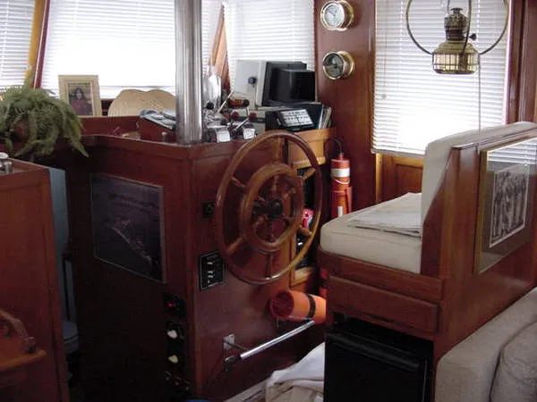 Slide: The Image of Marine Trader 1979 - 3