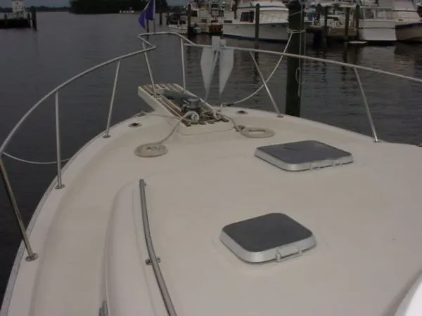 Slide: The Image of Mainship DCMY 1985 - 5